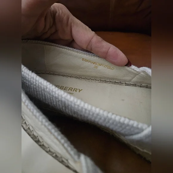 Burberry Tabitha Espadrilles with Black Logo Excellent Used 36 - Picture 10 of 11